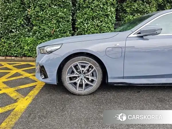 BMW i5 id 4538958 из Китая 8