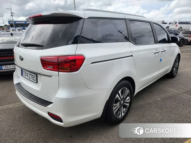 Kia The New Carnival id 3039099 из Кореи 18