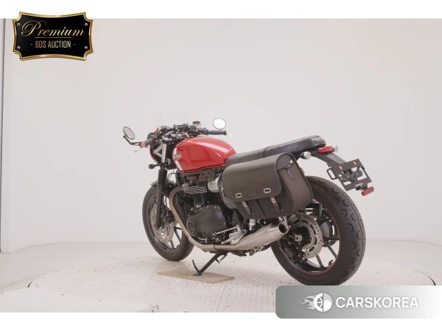 Triumph STREET TWIN id 4352611 из Японии 8