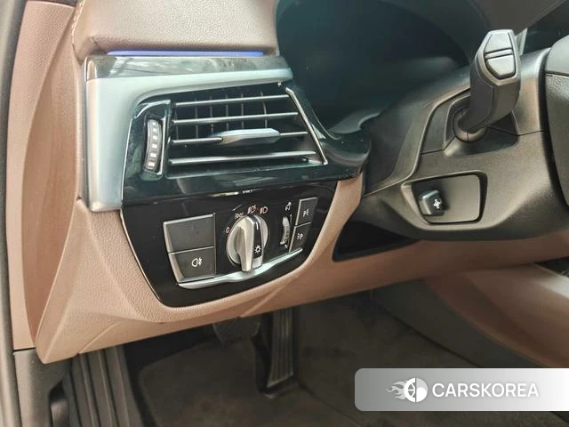 BMW 5 series id 4335767 из Китая 14