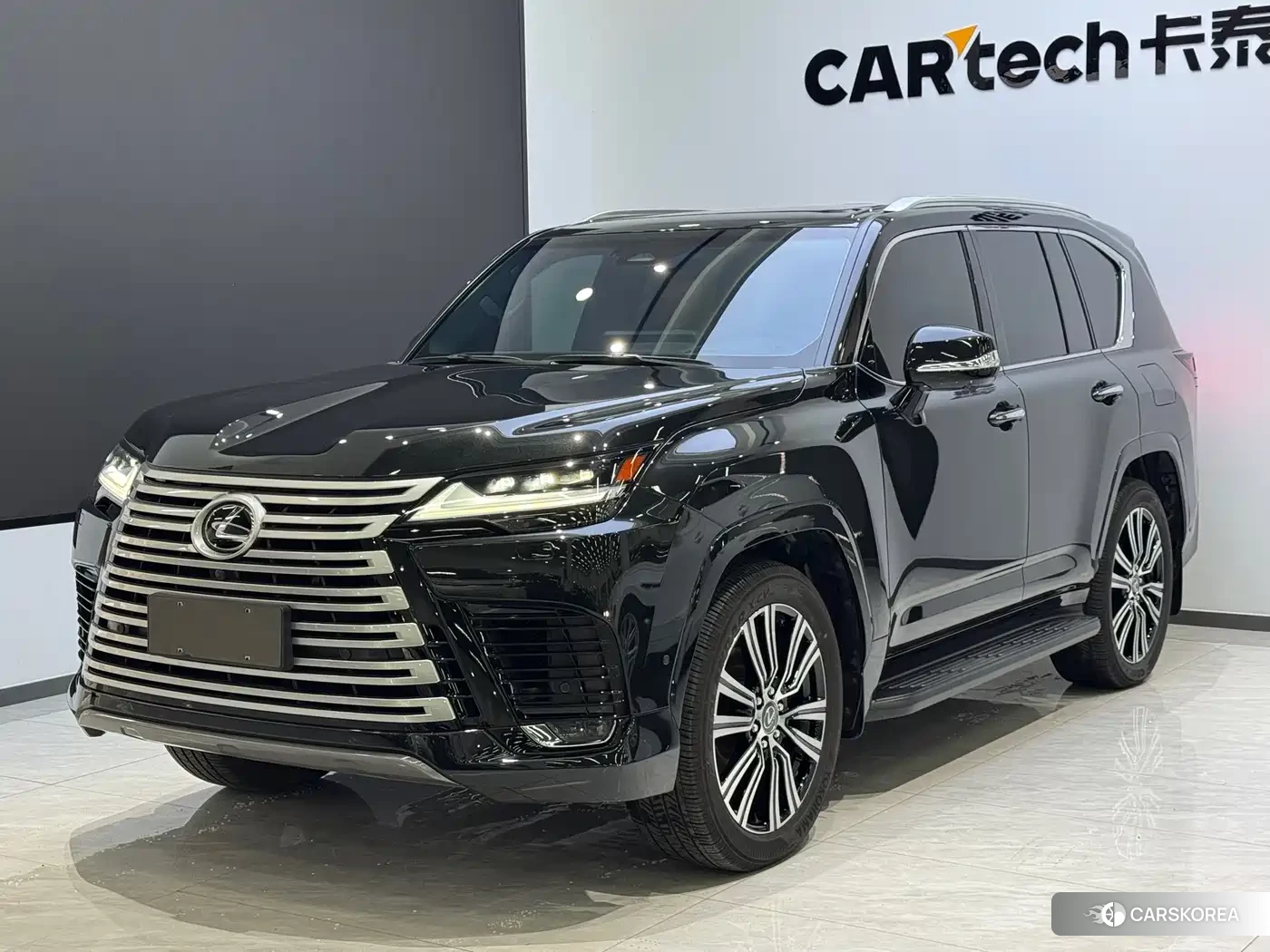 Lexus LX id 4583664 из Китая 17