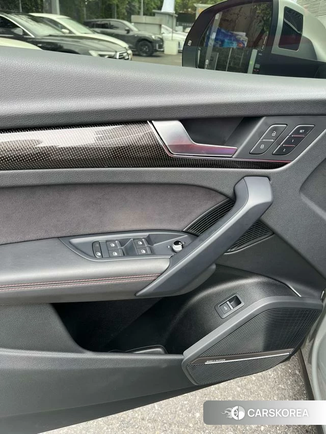 Audi SQ5 id 4260205 из Китая 10