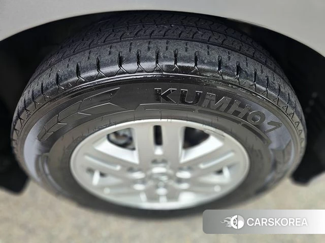 Hyundai The New Grand Starex id 4546973 из Кореи 18