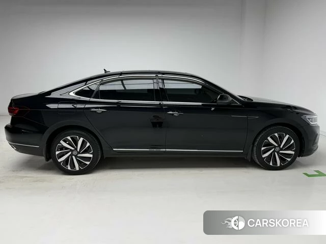 Volkswagen Passat id 4365827 из Китая 15