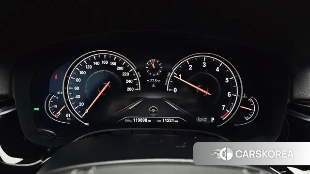 BMW 5 Series (G30) id 3101959 из Кореи 18