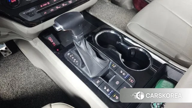 Kia The New Carnival id 3319807 из Кореи 18