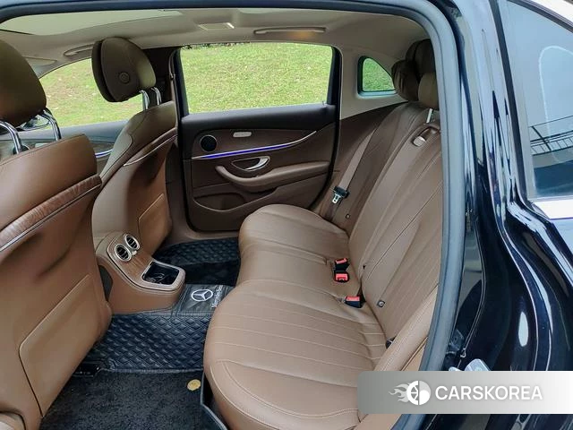 Mercedes-Benz E-class PHEV id 4276855 из Китая 8