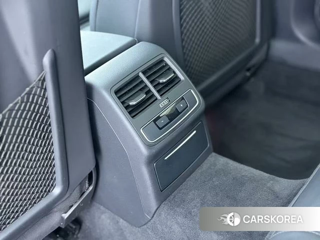 Audi A4L id 4333865 из Китая 28