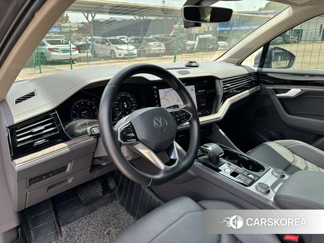 Volkswagen Touareg id 4393464 из Китая 16