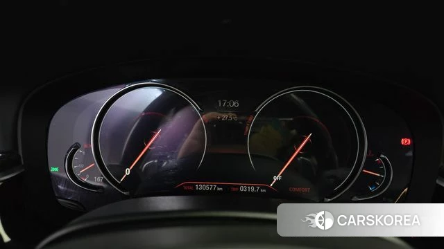 BMW 5 Series (G30) id 4895632 из Кореи 33