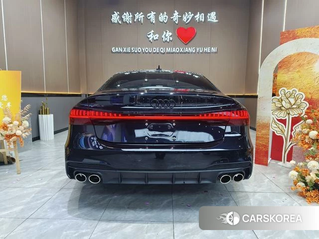 Audi A7L id 4256697 из Китая 8