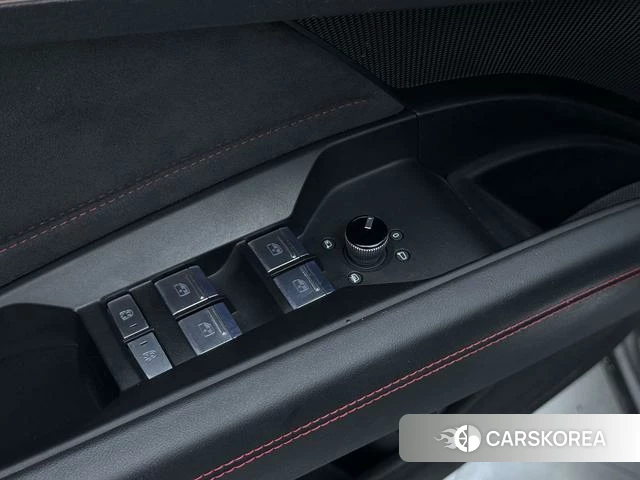Audi Q5 e-tron id 4301169 из Китая 25
