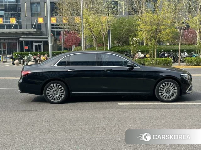 Mercedes-Benz E-class id 4257077 из Китая 19