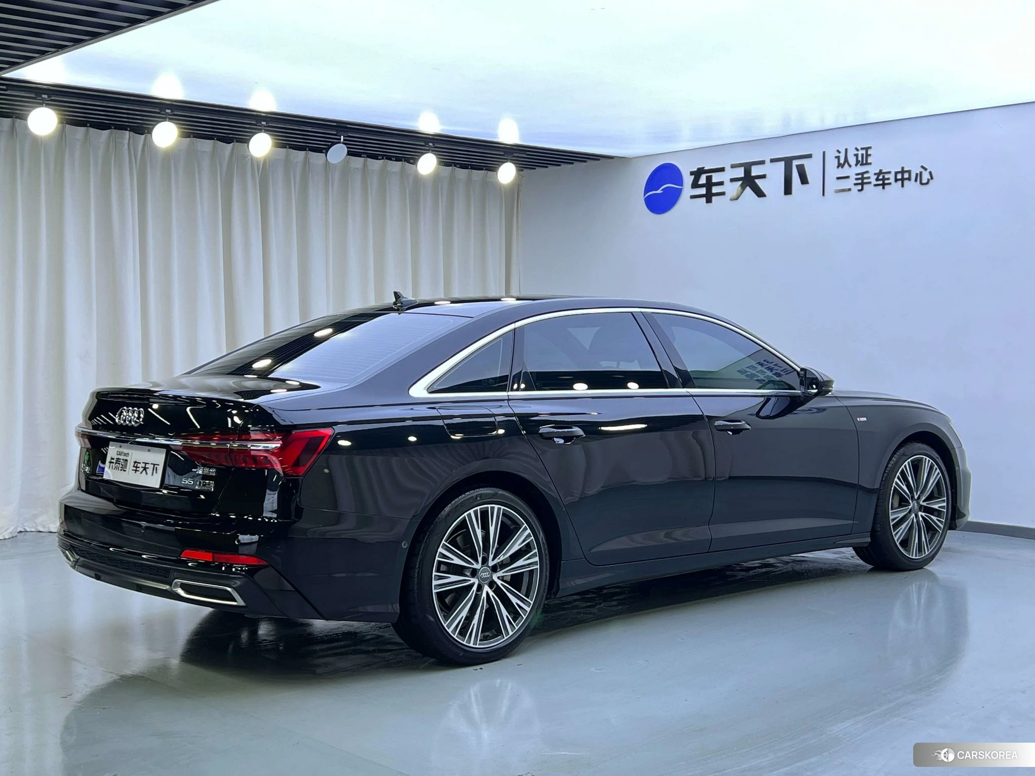 Audi A6L id 4461463 из Китая 28