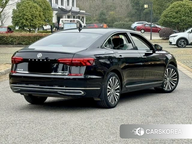 Volkswagen Passat id 4253812 из Китая 32