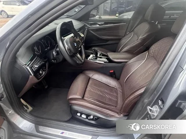 BMW 5 Series (G30) id 3728641 из Кореи 18