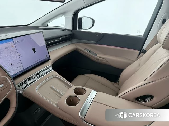Xiaopeng Motors Xiaopeng X9 id 4235898 из Китая 12