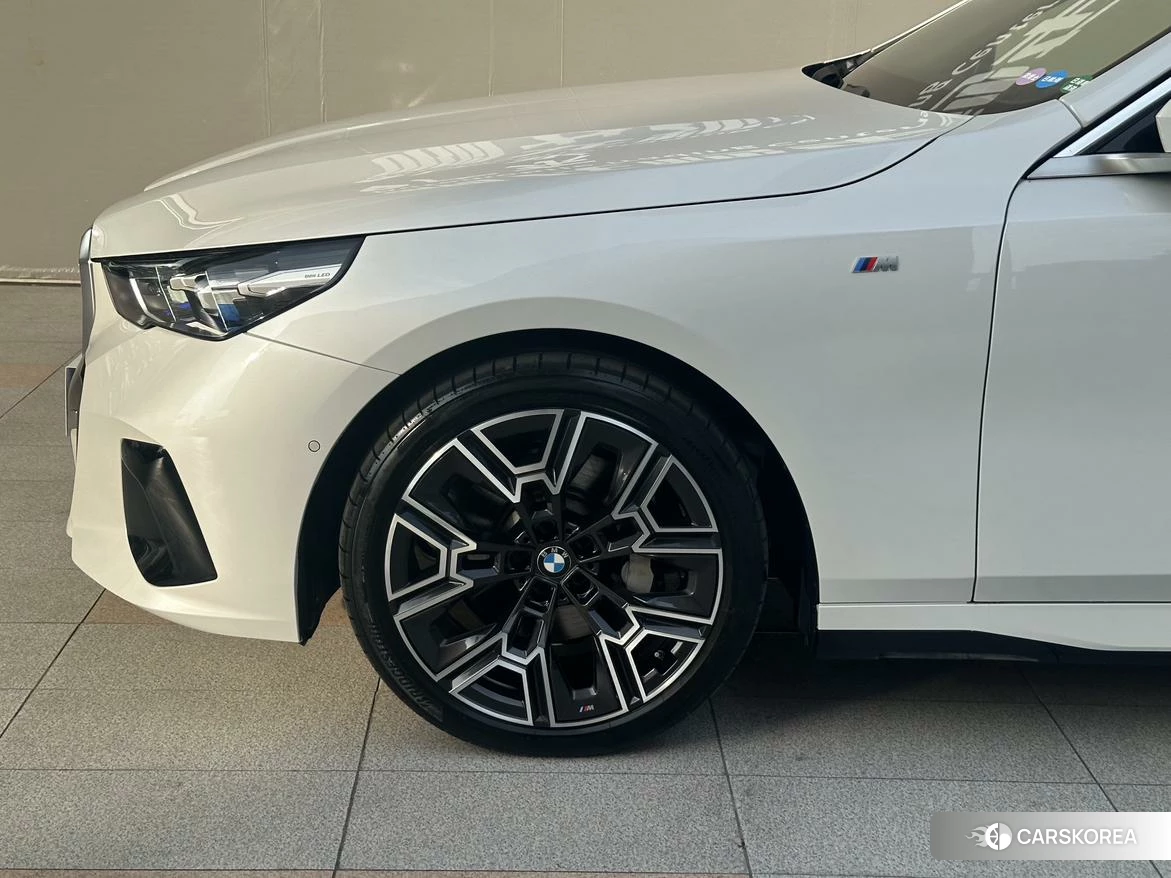 BMW 5 series id 4498827 из Китая 12
