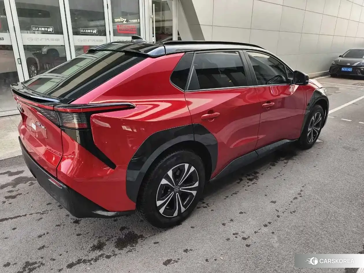 Toyota bZ4X id 4680788 из Китая 8