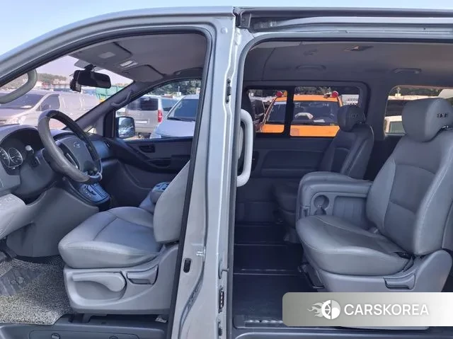 Hyundai The New Grand Starex id 3236316 из Кореи 15