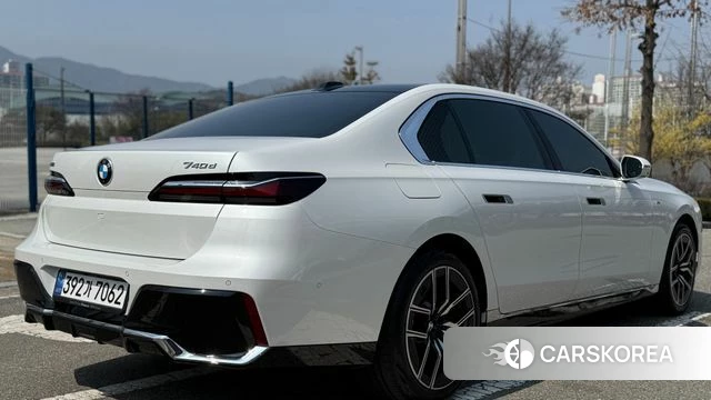 BMW 7 Series (G70) id 3841407 из Кореи 18