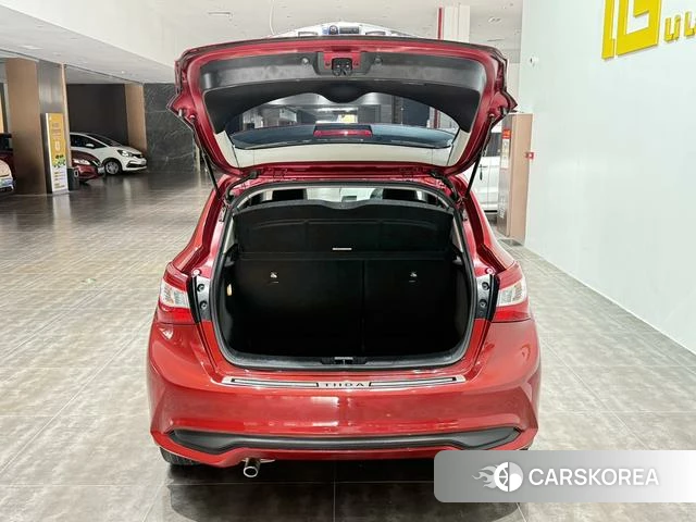 Nissan TIIDA id 4393806 из Китая 27