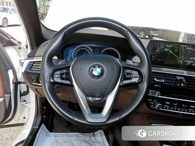 BMW 5 Series (G30) id 4339792 из Кореи 18