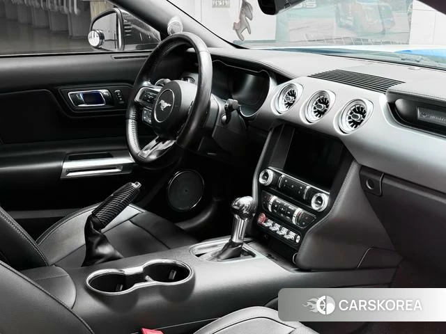 Ford Mustang id 4212699 из Китая 8