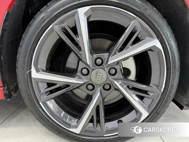 Audi A3 id 4279049 из Китая 17