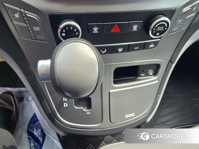 Hyundai The New Grand Starex id 3302352 из Кореи 17