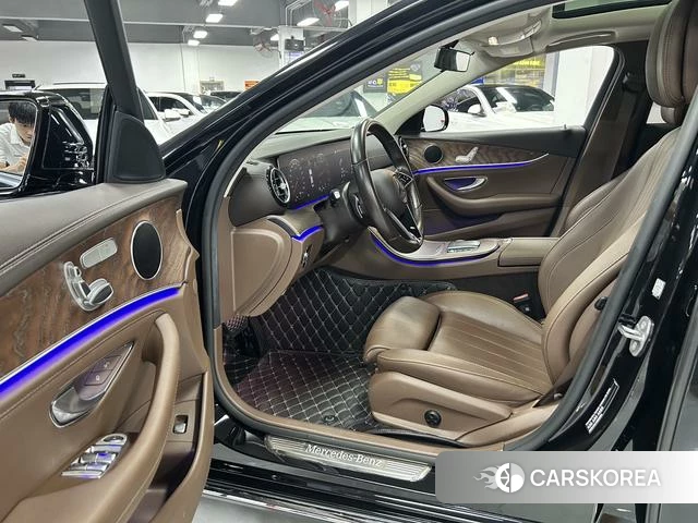 Mercedes-Benz E-class id 4380696 из Китая 14