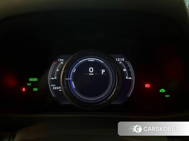 Lexus UX250h id 3924156 из Кореи 14