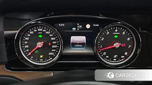 Mercedes-Benz E-Class W213 id 3485167 из Кореи 18