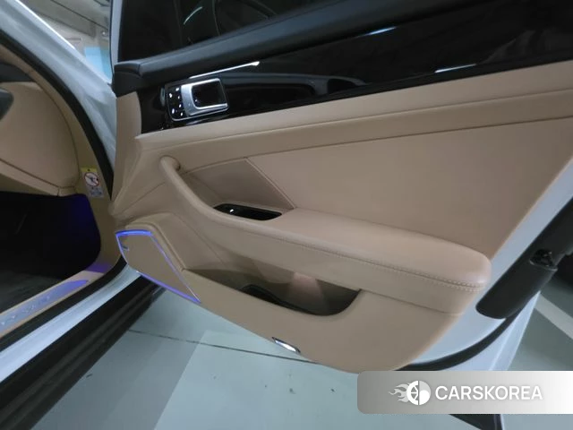 Porsche Panamera (971) id 4581902 из Кореи 16