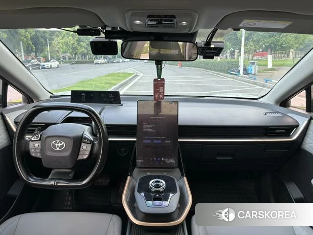 Toyota bZ3 id 4260683 из Китая 15