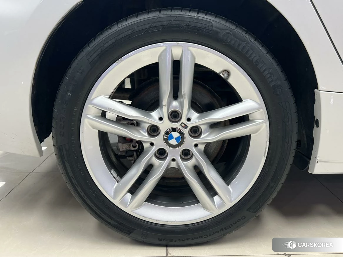 BMW 1 series id 4473549 из Китая 14