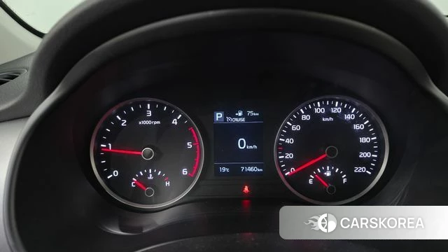 Kia Stonic id 3867073 из Кореи 18