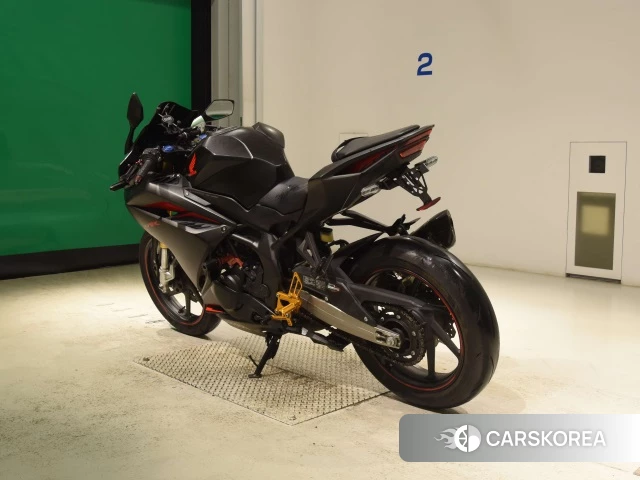 Honda CBR250RR ABS id 4358587 из Японии 8