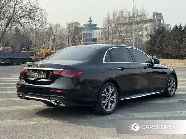 Mercedes-Benz E-class id 4257568 из Китая 8
