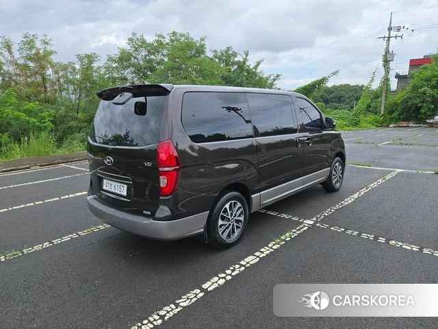 Hyundai The New Grand Starex id 4568796 из Кореи 18