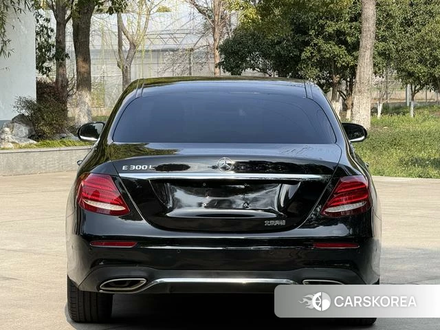 Mercedes-Benz E-class id 4241691 из Китая 8