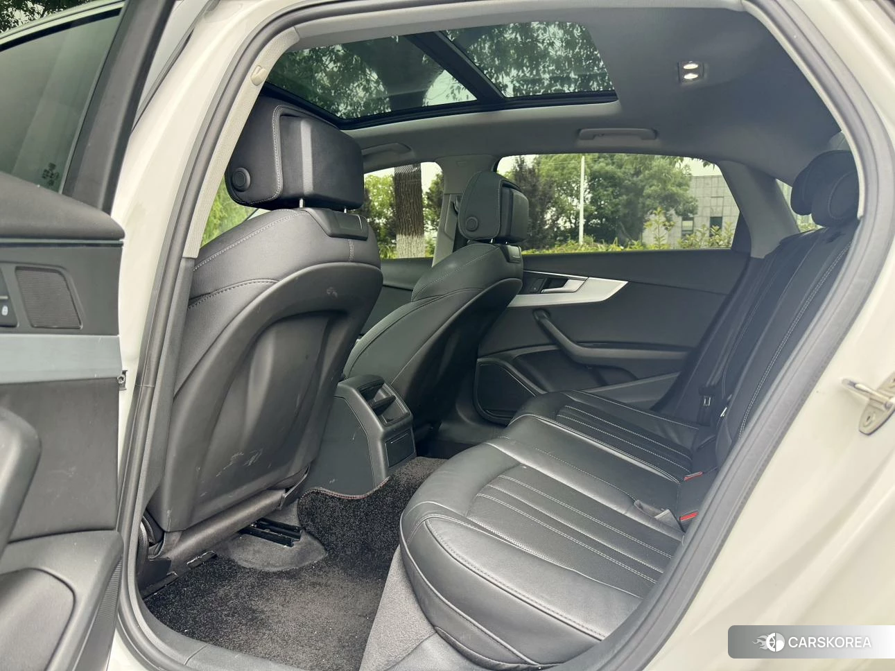 Audi A4L id 4498538 из Китая 8