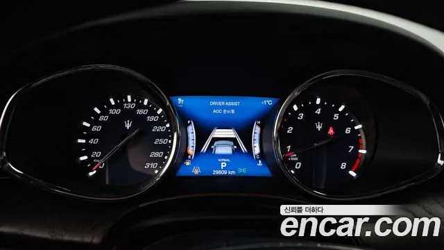 Maserati Quattroporte id 2425652 из Кореи 18