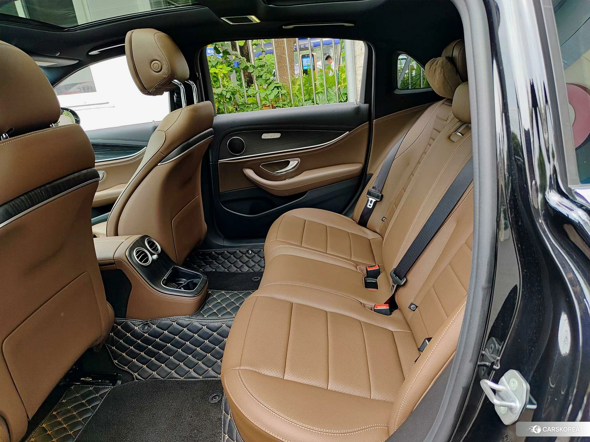 Mercedes-Benz E-class id 4441268 из Китая 9