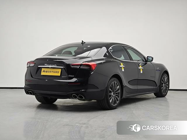 Maserati Ghibli id 4209855 из Китая 18