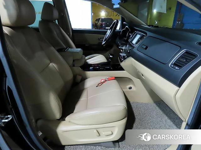 Kia The New Carnival id 4755462 из Кореи 18