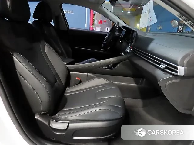 Hyundai Avante Hybrid (CN7) id 3054632 из Кореи 18