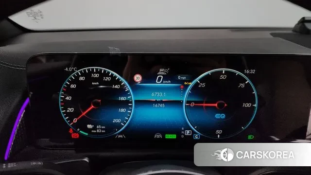 Mercedes-Benz EQB X243 id 3606213 из Кореи 18