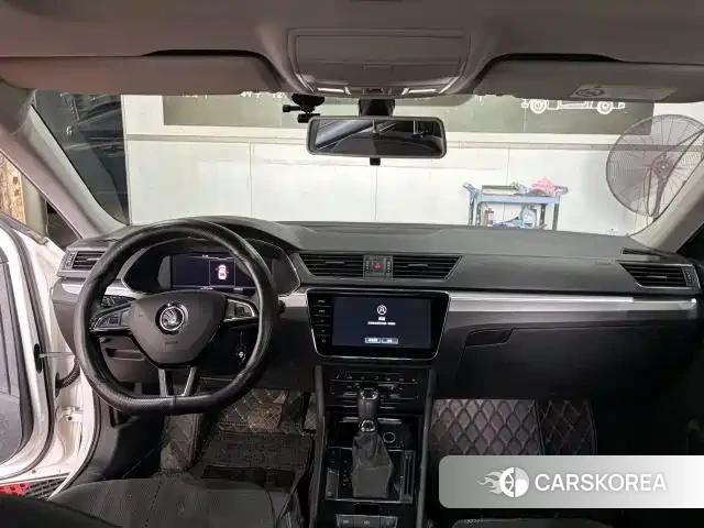 Skoda Superb id 4669236 из Китая 13