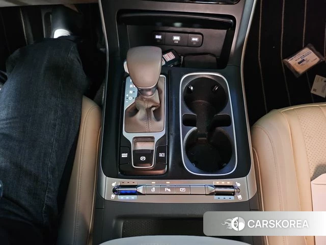 Kia Carnival 4th generation id 4768105 из Кореи 18